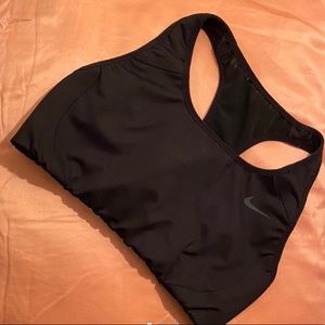 Nike sports bra in great condition!
